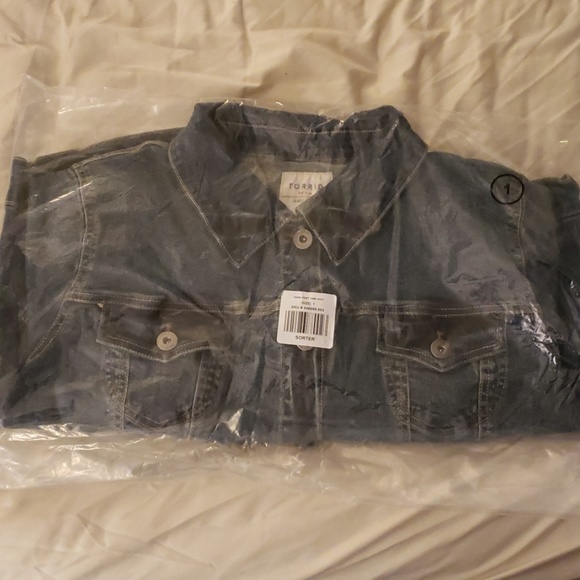 NWT torrid Jean jacket - Picture 2 of 4
